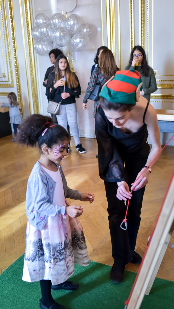 Animation arbre de noël entreprise Hotel Crillon Paris Ludi Lutins