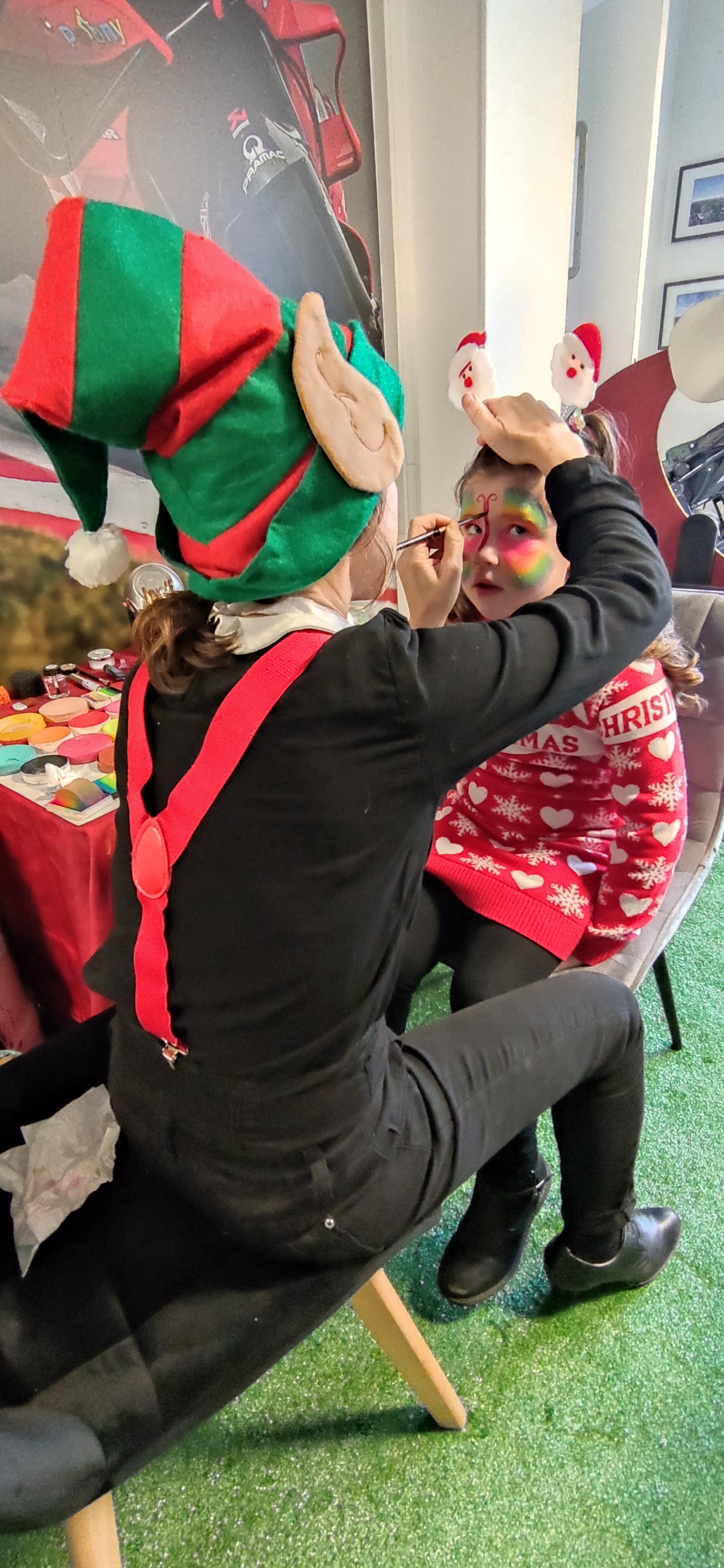 Animation maquillageuses enfants pour le noël de l'entreprise APRIL 2023