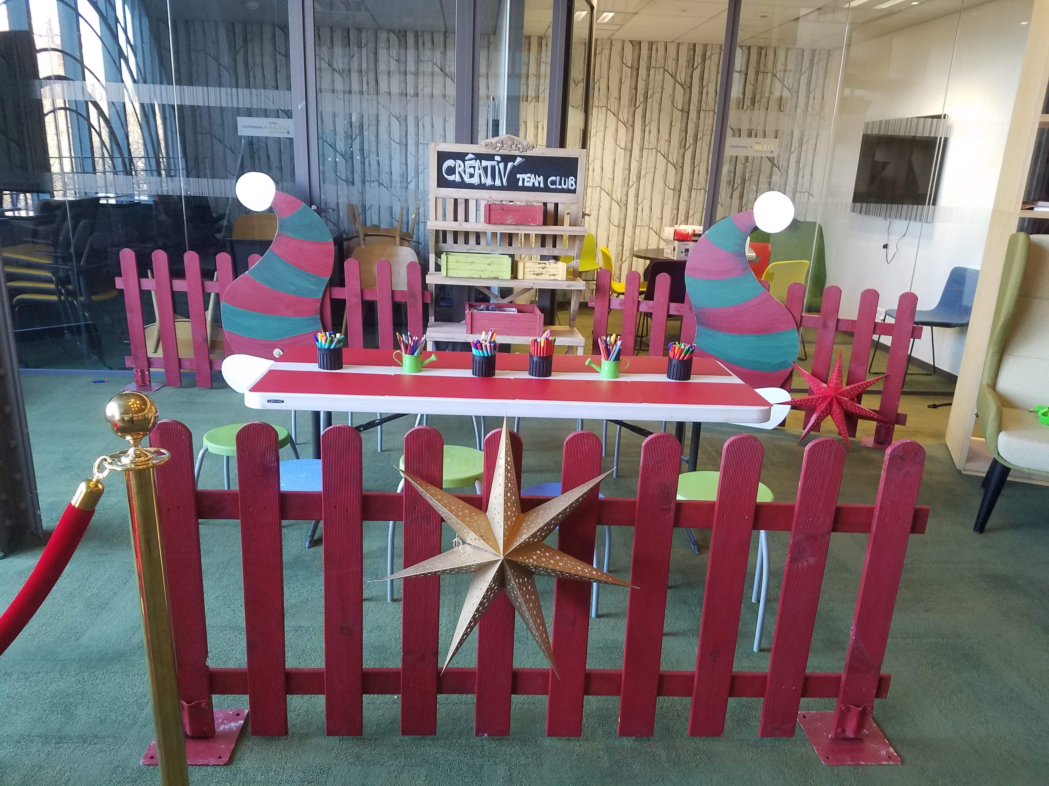 Arbre de noel à Paris animation ateliers créatifs boule de noël WNE 2020 stand