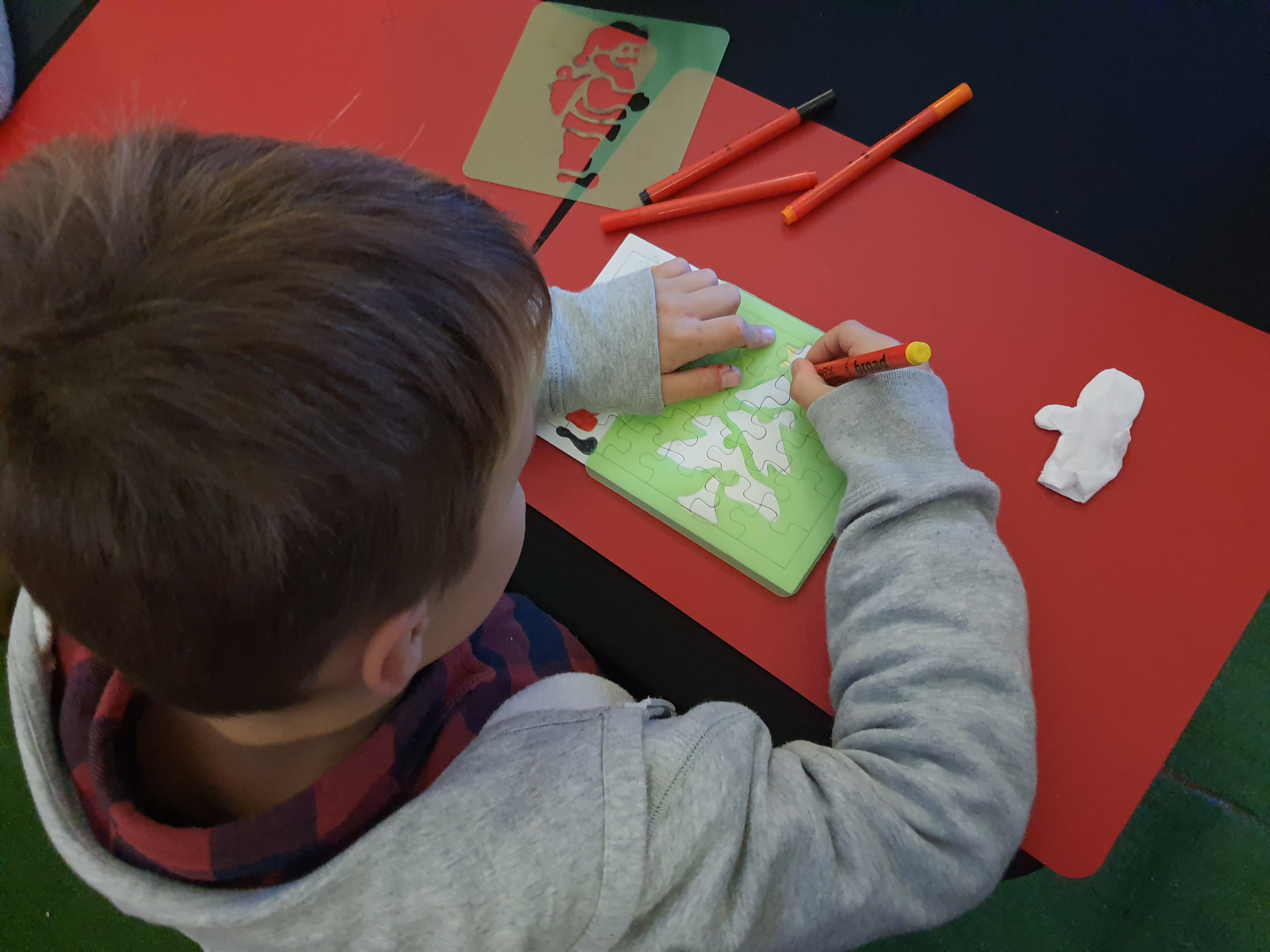 Arbre de noël université paris ateliers créatifs enfants atelier créatif puzzle