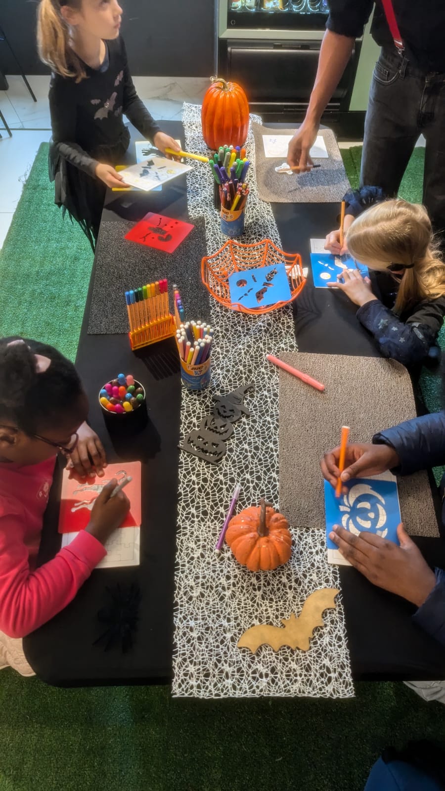 Family Day Circles pour Halloween Ateliers créatifs 2024