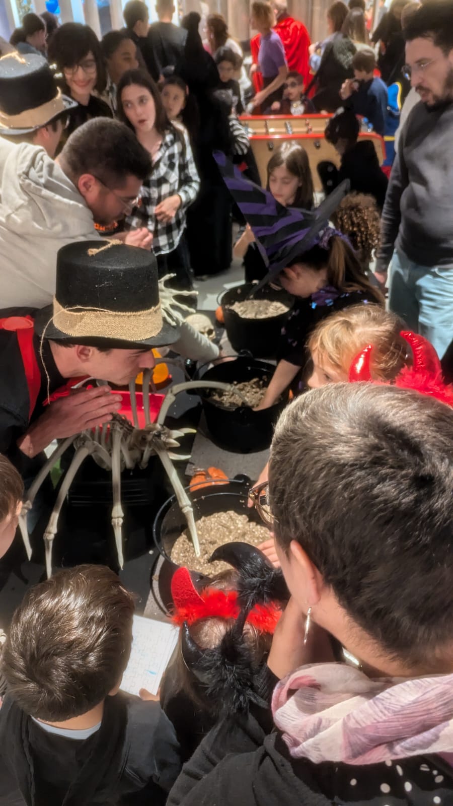 Family Day Circles pour Halloween Le Chaudron