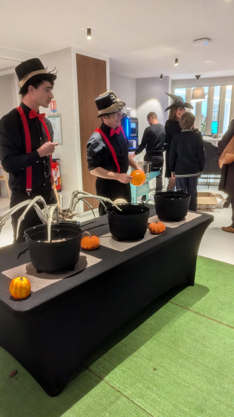 Family Day Circles pour Halloween préparation 2024