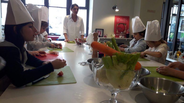 Anniversaires-pour-enfant-a-domicile-chef-la-recette-a-bordeaux-1536x864