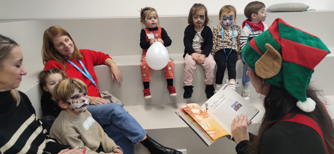 Arbre de noël entreprise mini club enfants FLOA 2024