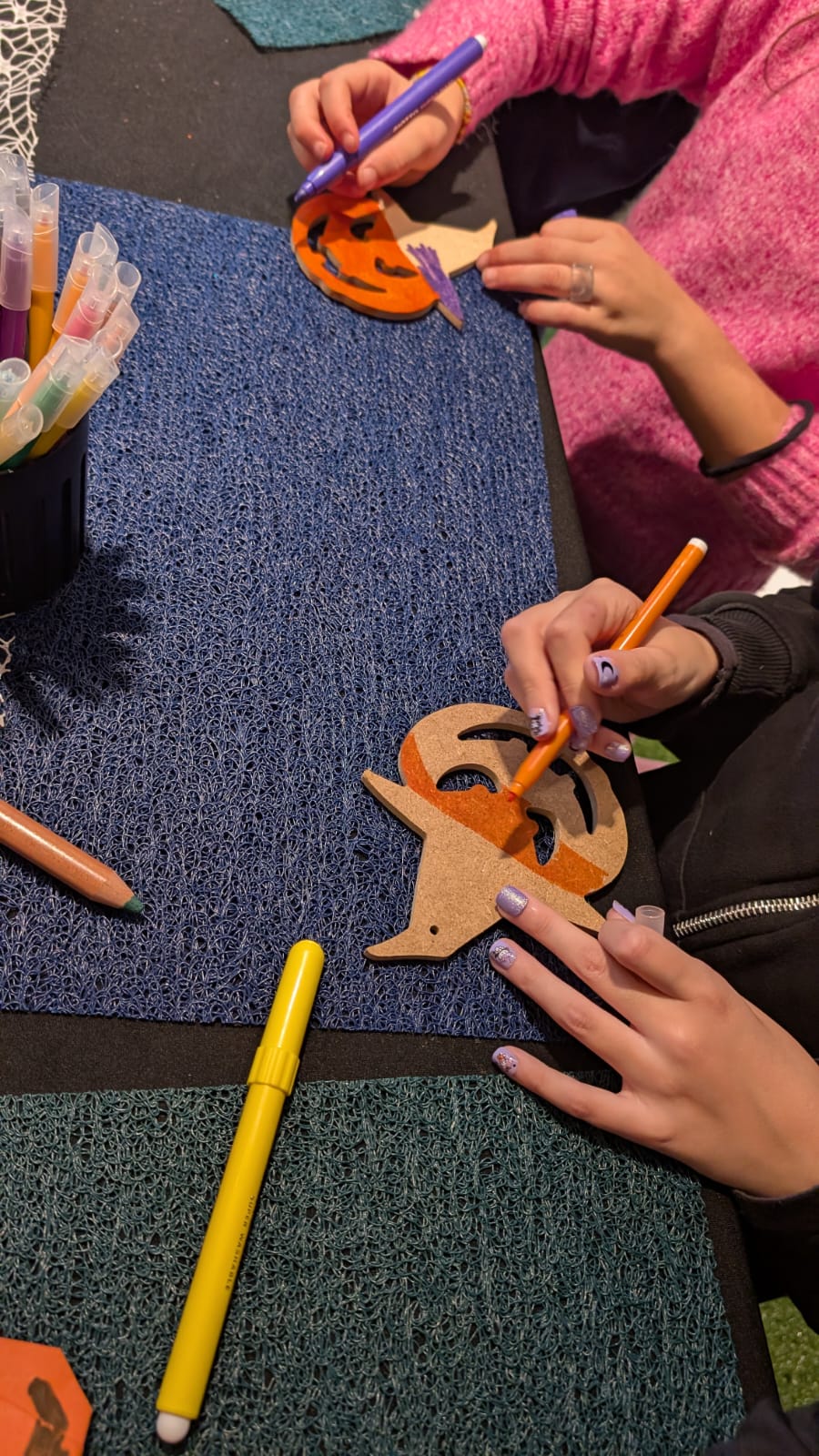 Animation enfants ateliers créatifs sorcières et citrouille pour halloween